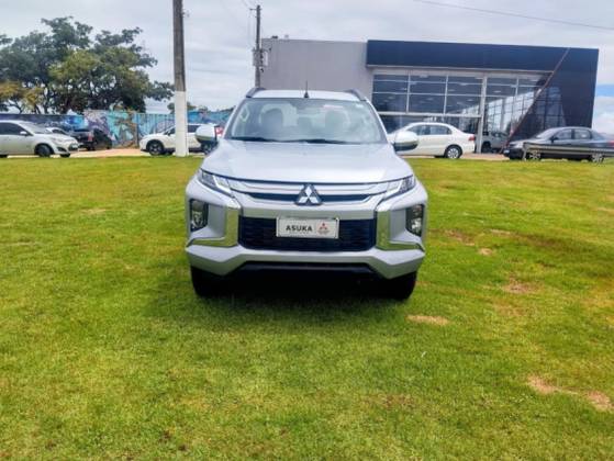 MITSUBISHI L200 TRITON 2.4 16V TURBO DIESEL SPORT HPE CD 4P 4X4 AUTOMÁTICO
